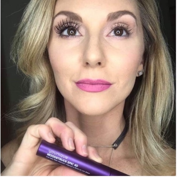 - SALE 💥 MASCARA FIBER 4D